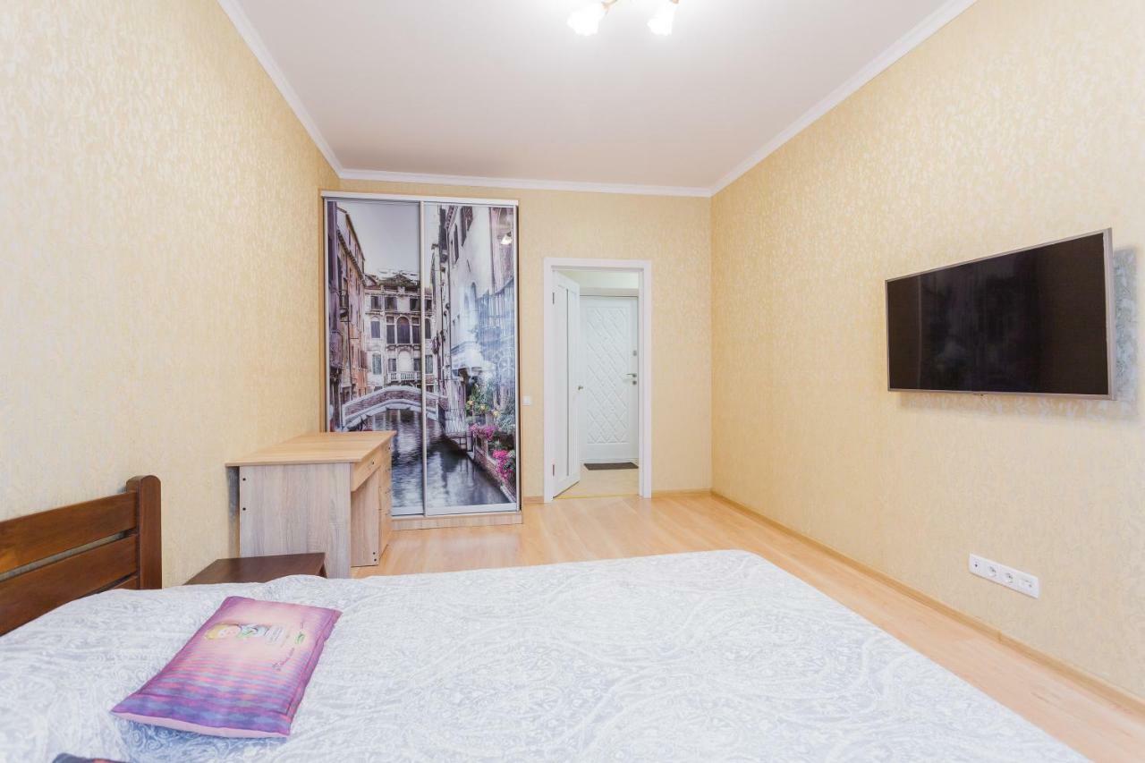 Business Class Apartment At Lomonosova Kiev Eksteriør bilde